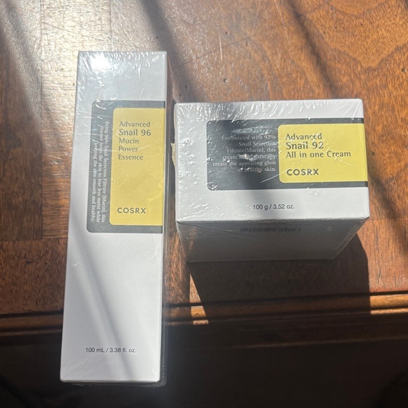 NWT COSRX Snail Skincare Duo - White and Yellow - Picture 1 of 6